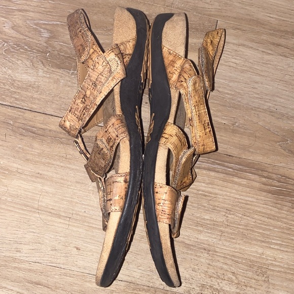 Vionic Amber cork sandals size 9 - Picture 3 of 8